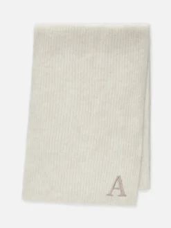 Clearance Primark Écharpe En Maille Côtelée à Initiale Brodée Crème