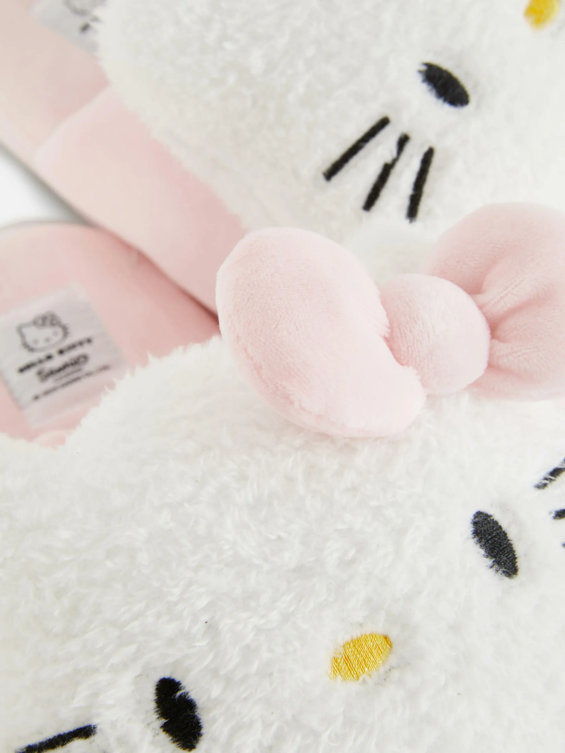 Primark Chaussons Duveteux Hello Kitty Rose