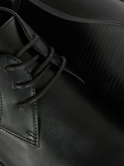 Discount Primark Chaussures à Lacets Habillées Noir