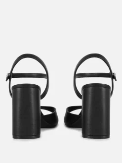 Sale Primark Chaussures à Talons Carrés Et Bride Incurvée Coupe Large Noir