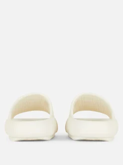 Sale Primark Claquettes à Logo Kappa X Écru