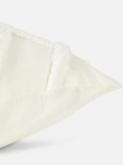Discount Primark Housse De Coussin Touffetée Crème