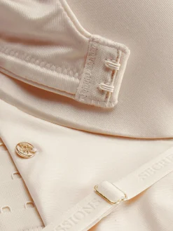 Primark Soutien-gorge Moulé Plongeant Maximisant Blanc cassé