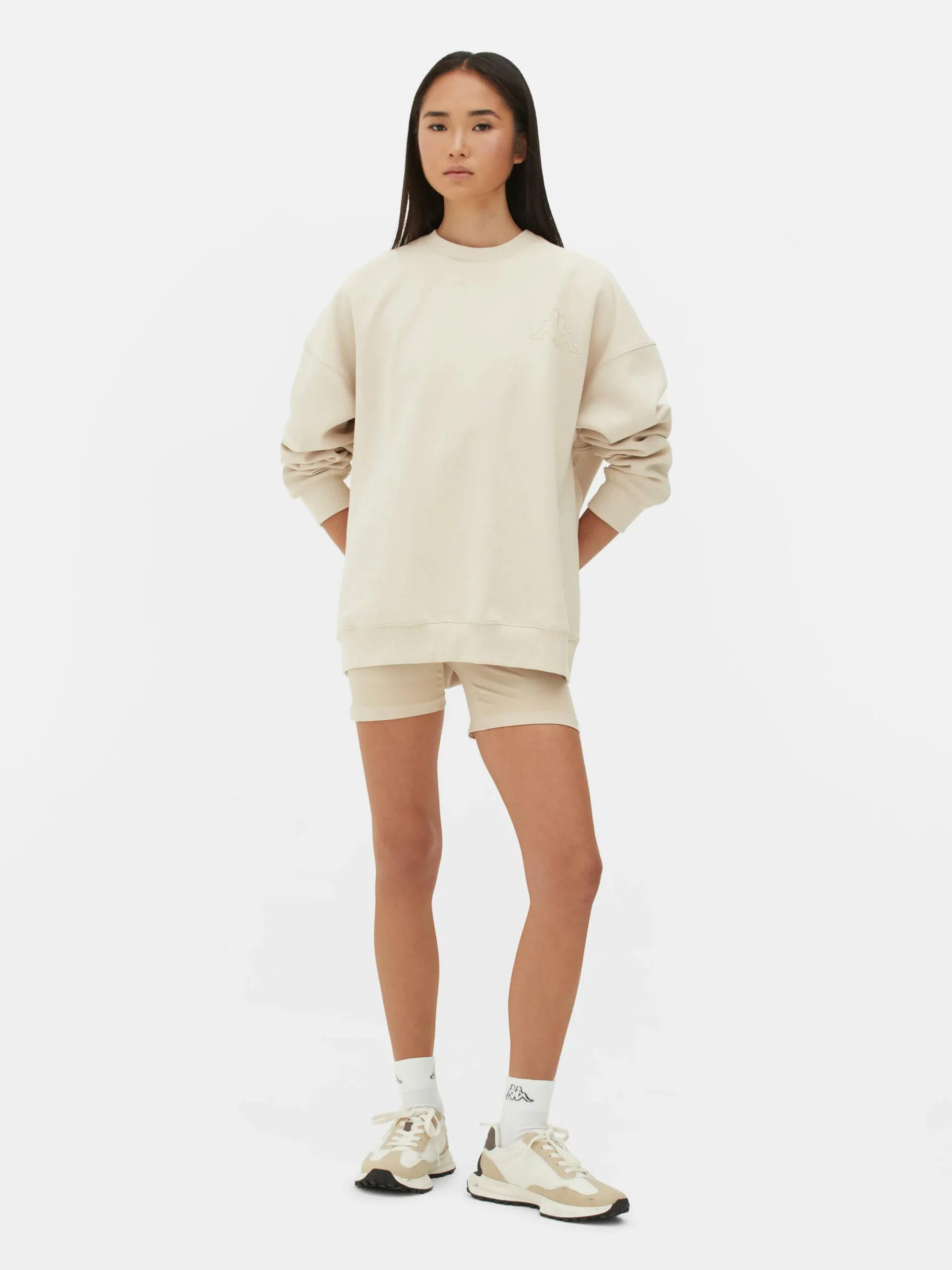 Online Primark Sweat-shirt Graphique Oversize Kappa X Écru