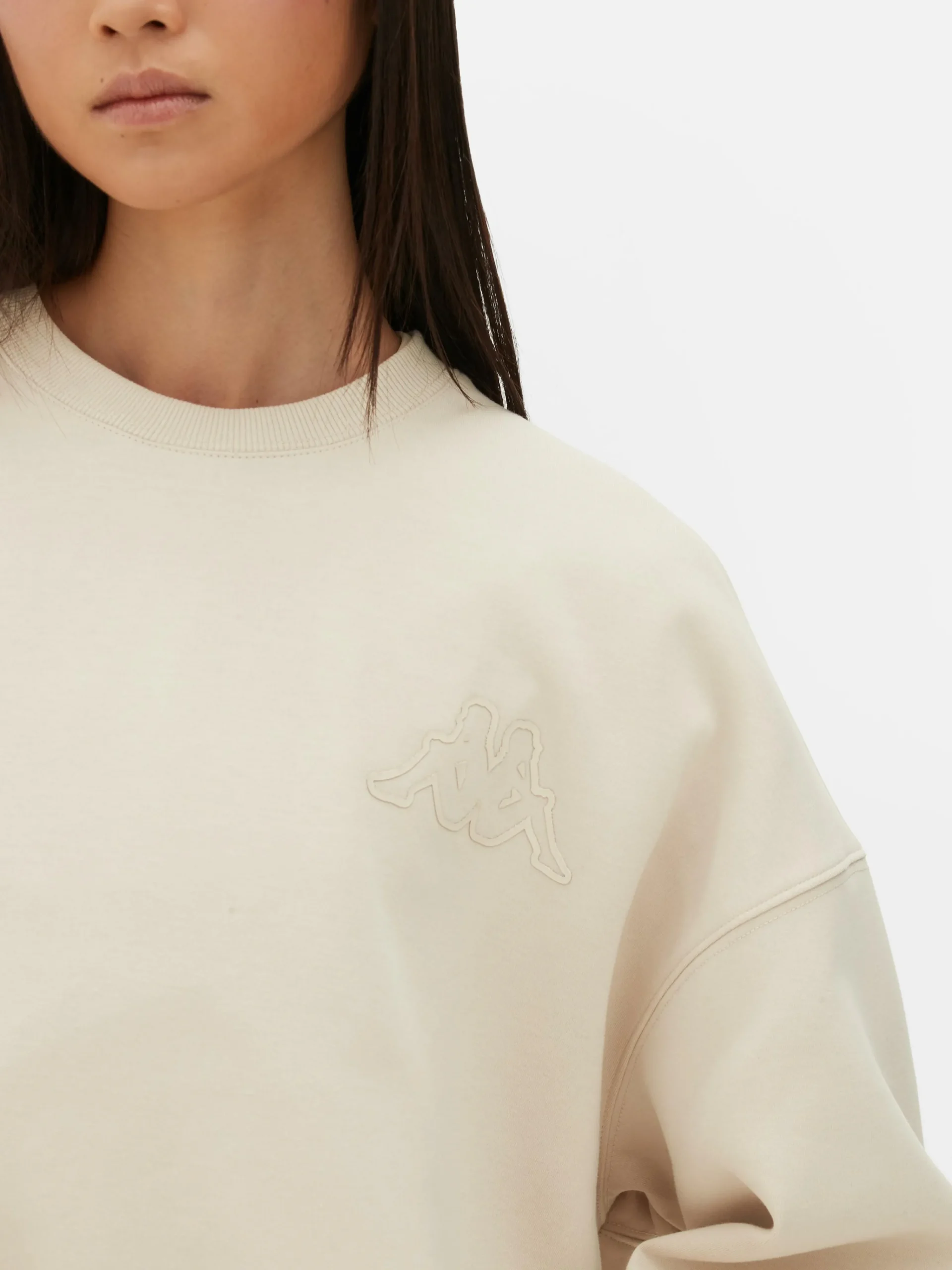 Online Primark Sweat-shirt Graphique Oversize Kappa X Écru